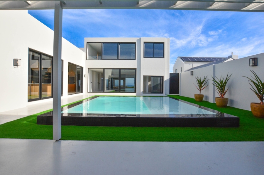 6 Bedroom Property for Sale in Yzerfontein Western Cape